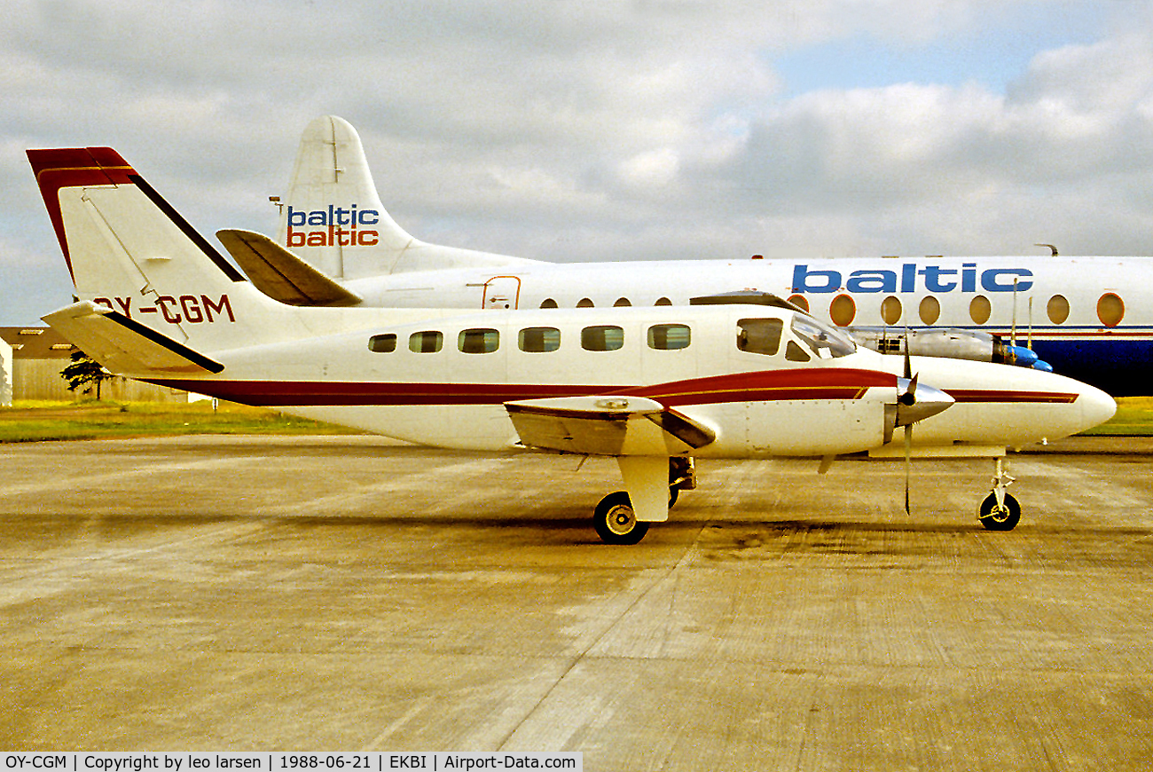 OY-CGM, 1982 Cessna 441 Conquest II C/N 441-0229, Billund Denmark 21.6.88