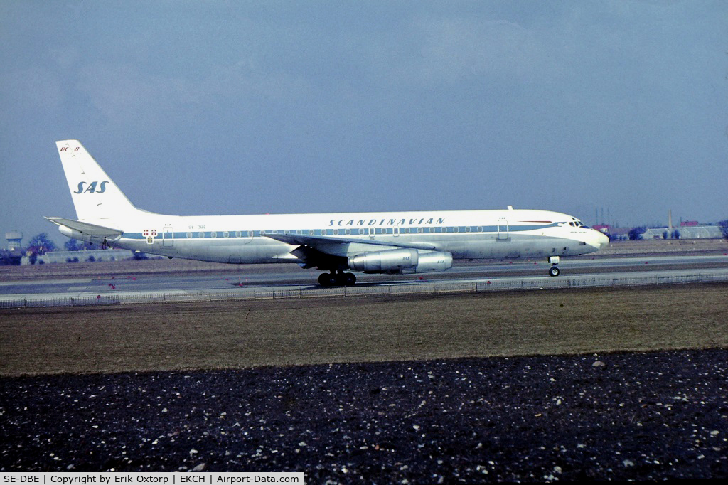 SE-DBE, 1967 Douglas DC-8-62 C/N 45823, SE-DBE about to take off from rw 04R