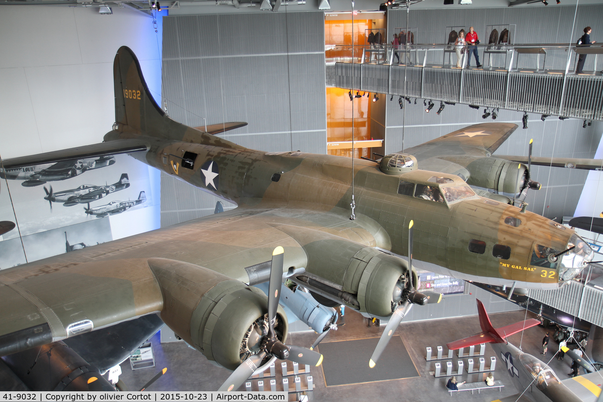 41-9032, 1941 Boeing B-17E Flying Fortress C/N 2503, ramps in the museum allows you different angles