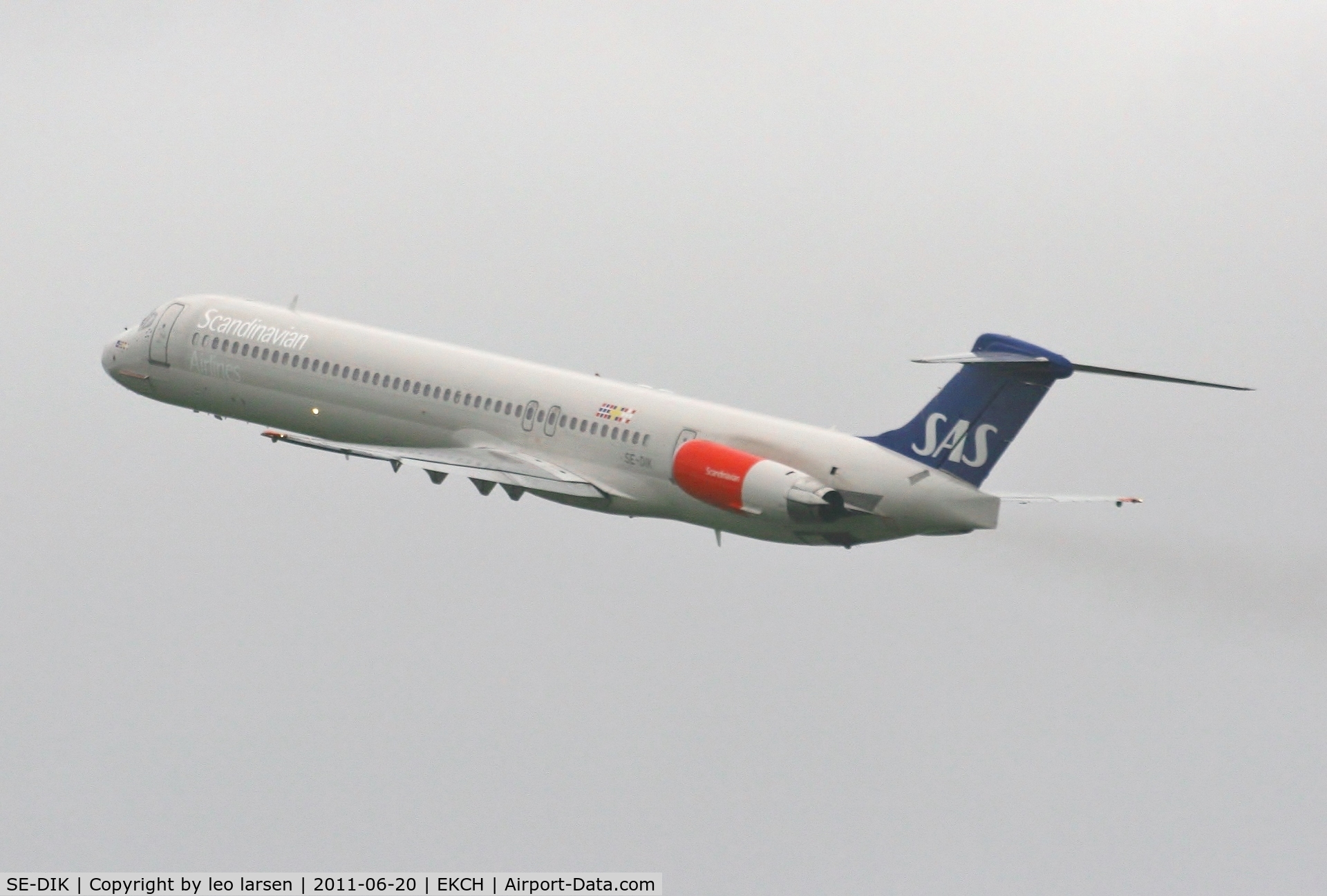 SE-DIK, 1988 McDonnell Douglas MD-82 (DC-9-82) C/N 49728, Copenhagen 20.6.11