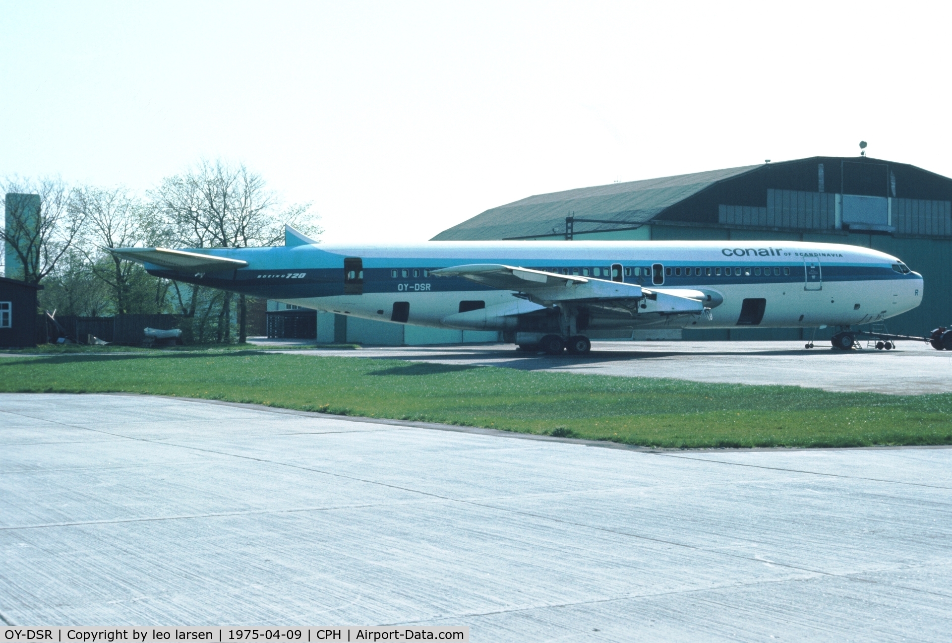 OY-DSR, 1961 Boeing 720-025 C/N 18243, Copenhagen 9.4.1975 duing breaking up