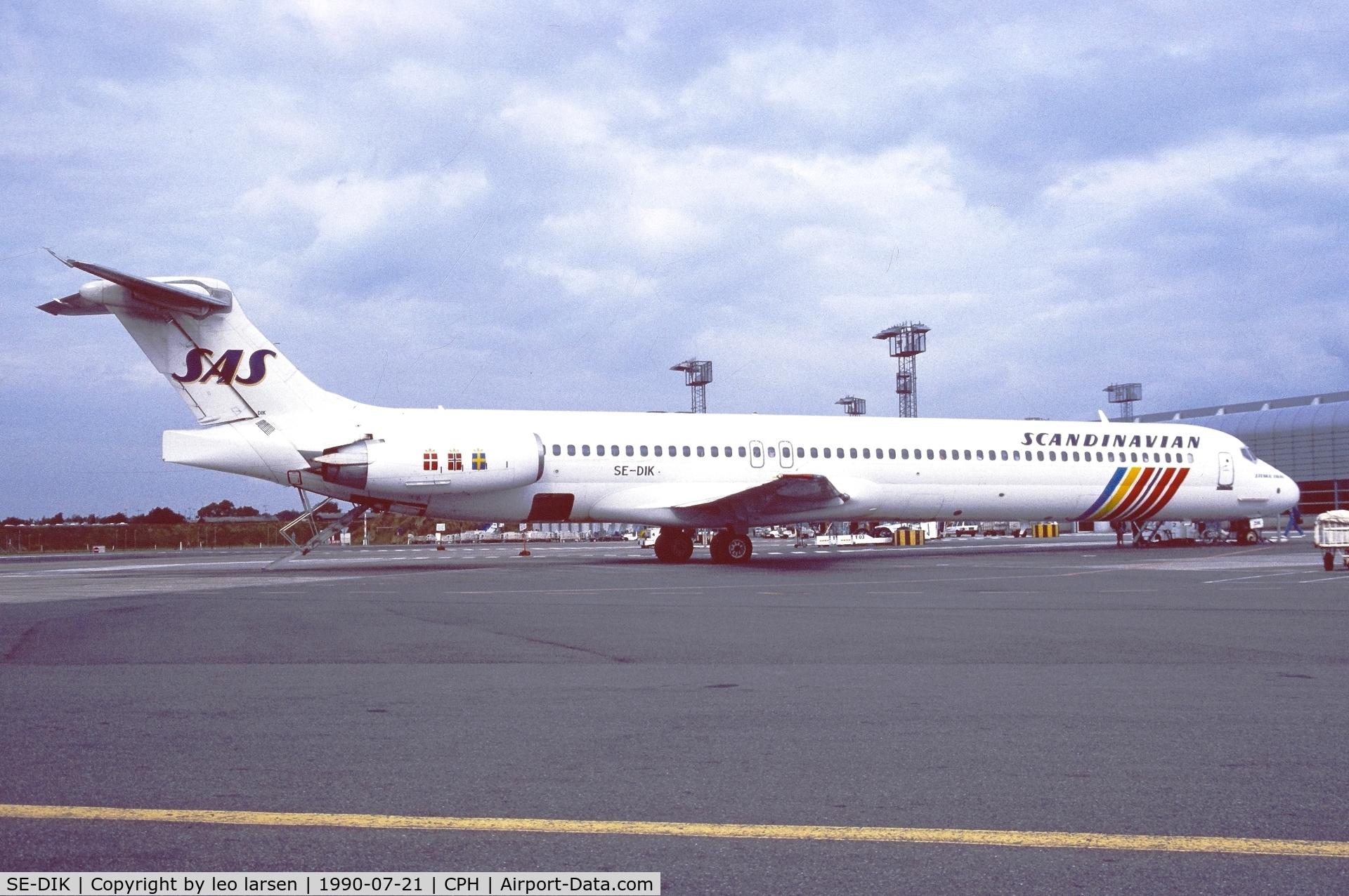 SE-DIK, 1988 McDonnell Douglas MD-82 (DC-9-82) C/N 49728, Copenhagen 21.7.1990