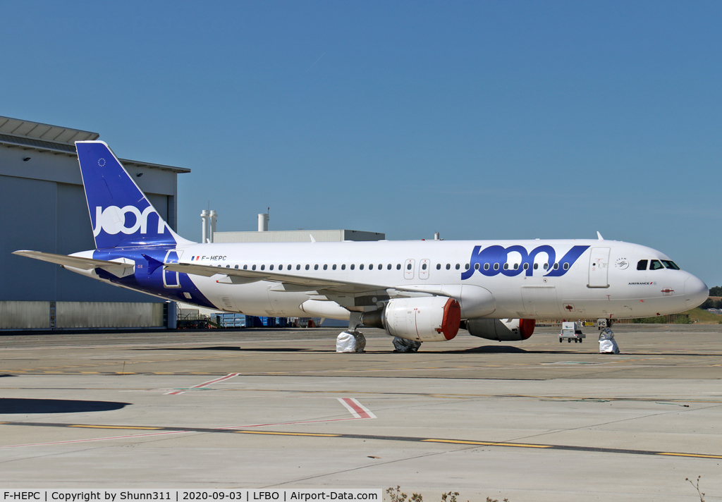F-HEPC, 2010 Airbus A320-214 C/N 4267, Parked at Air France facility...