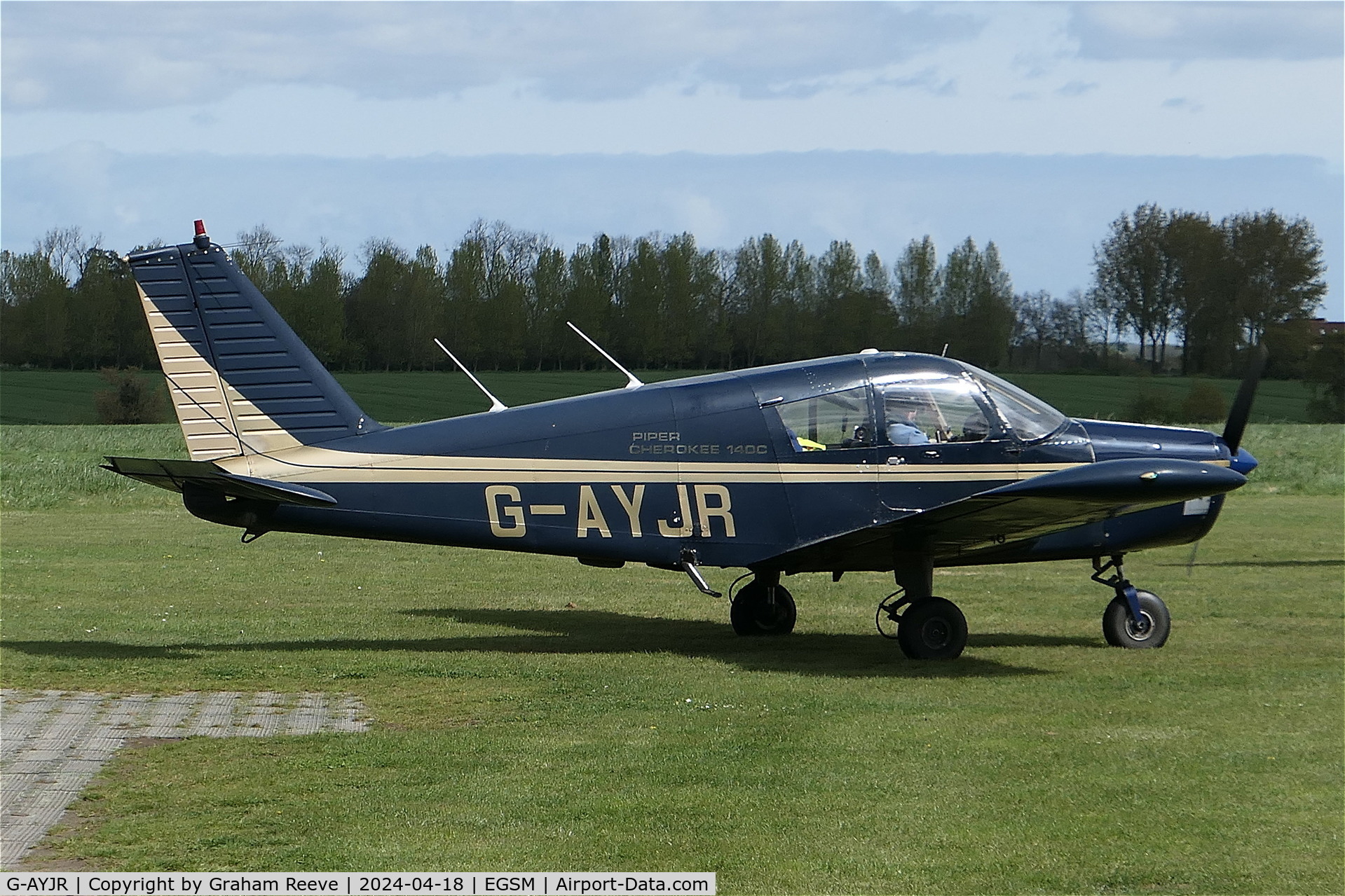 G-AYJR, 1970 Piper PA-28-140 Cherokee C/N 28-26694, Just landed at Beccles