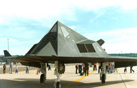 84-0828 @ NFW - Lockheed F-117A at Carswell AFB - this was the second public display of the Nighthawk.
