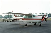 N732WW @ UMP - Cessna 210M Centurion at Indianapolis Metropolitan Airport