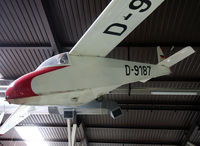 D-9187 photo, click to enlarge