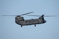 85-24346 @ NFW - US Army Chinook landing at NAS Fort Worth
