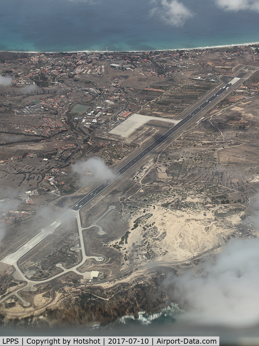 Porto Santo Airport, Porto Santo Island Portugal (LPPS) - During the descent to Funchal.