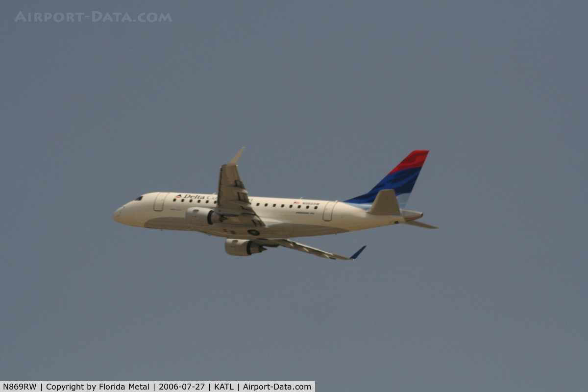 N869RW, 2006 Embraer 170SE (ERJ-170-100SE) C/N 17000133, Delta started using the ERJ-170 out of Atlanta right before this picture was taken.