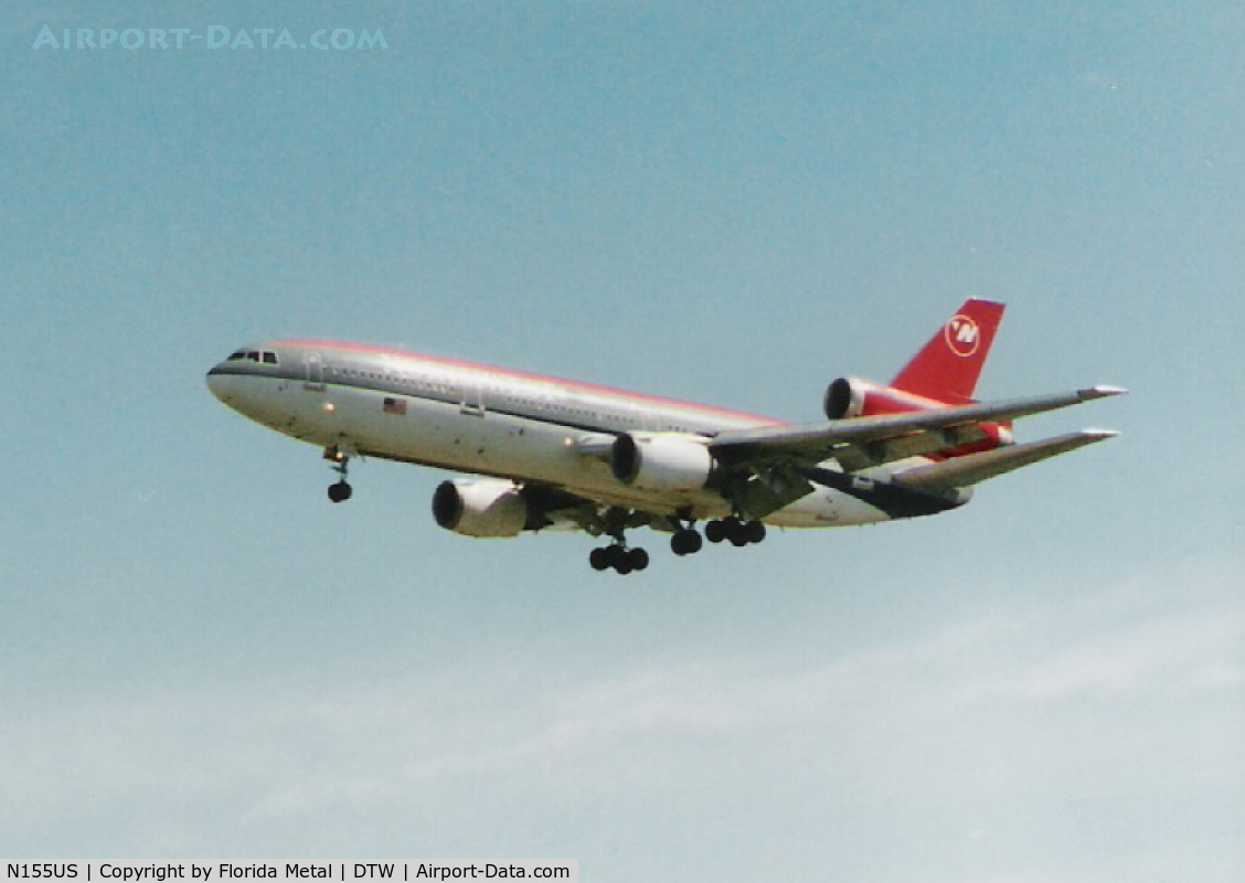 N155US, 1973 Douglas DC-10-40 C/N 46764, landing at DTW