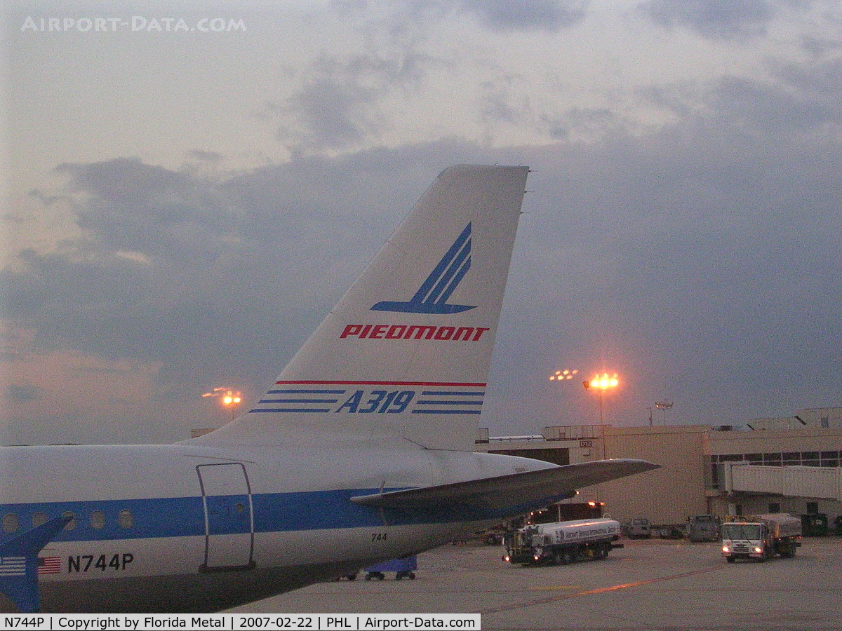 N744P, 2000 Airbus A319-112 C/N 1287, US Airways Piedmont retro