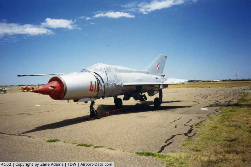 4102, Mikoyan-Gurevich MiG-21PFM C/N 94A4102, Polish Mig 21 @ 1999