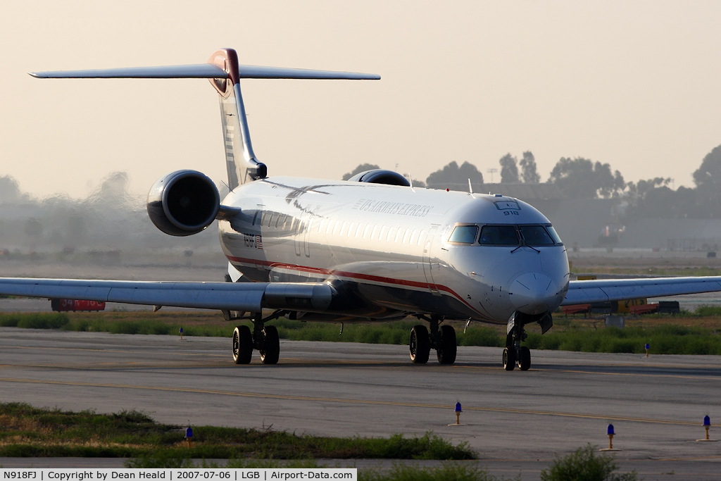 N918FJ, 2004 Bombardier CRJ-900ER (CL-600-2D24) C/N 15018, US Airways Express (Mesa Airlines) N918FJ taxiing to RWY 30 for departure to Phoenix Sky Harbor Int'l (FLT ASH2735).