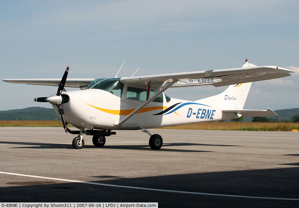 D-EBNE, Cessna 182E Skylane C/N 18253770, Parked here and awaiting a new paratrooping flight