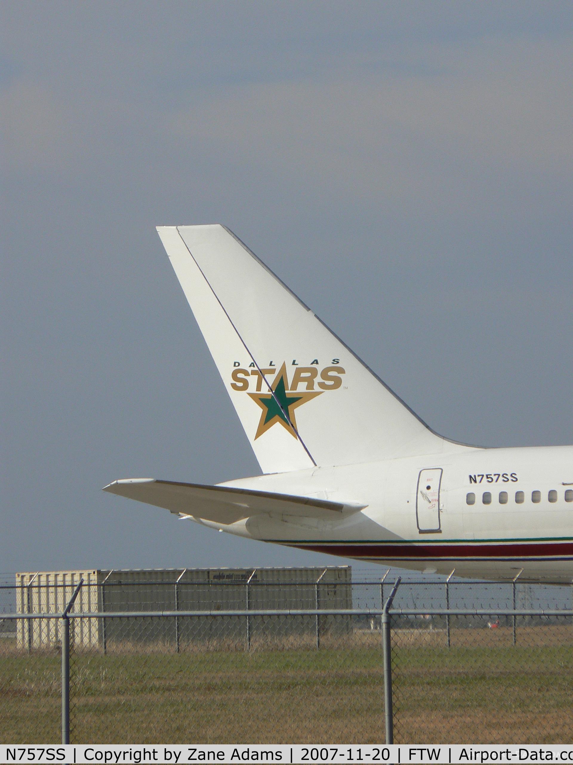 N757SS, 1983 Boeing 757-236 C/N 22176, New Dallas Stars Hockey and Texas Rangers Base Ball (painted on other side) Airplane