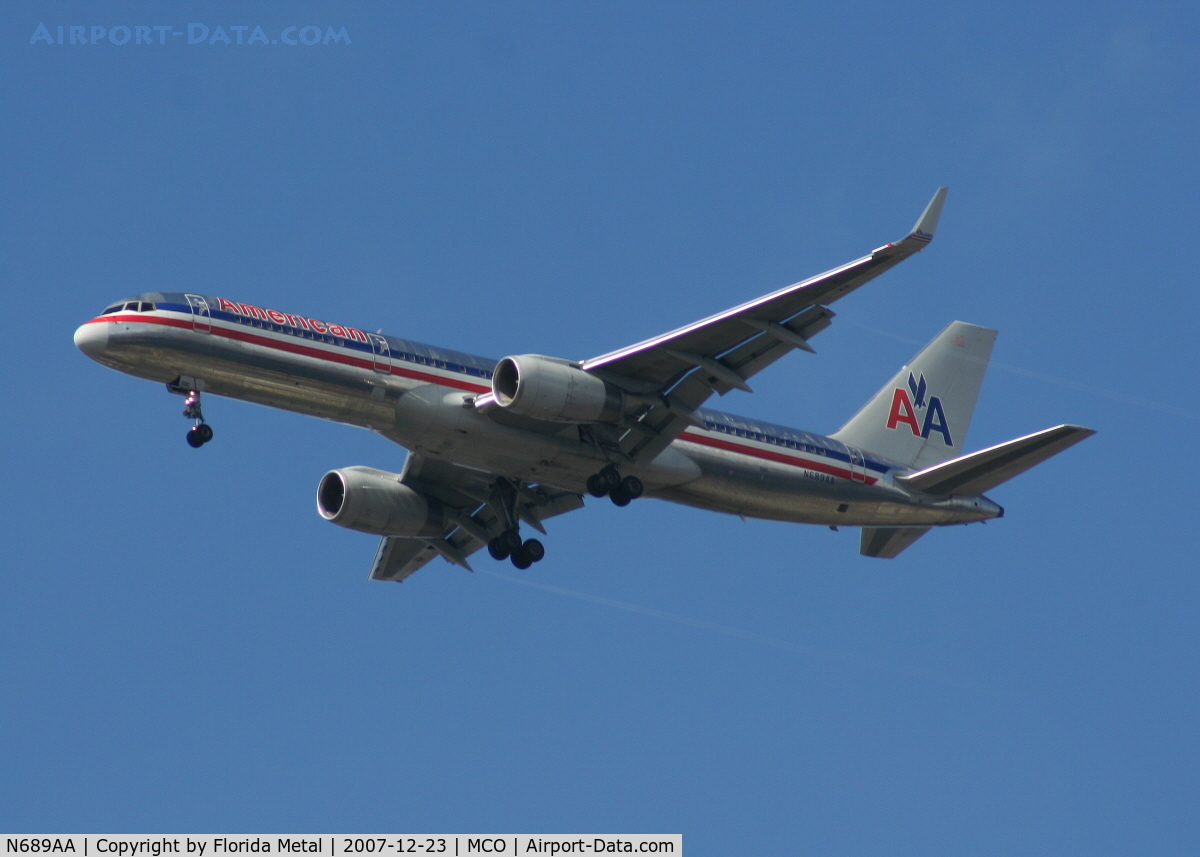 N689AA, 1993 Boeing 757-223 C/N 25731, American