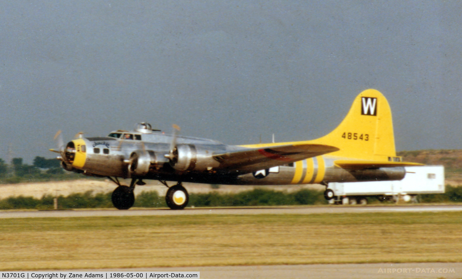 N3701G, 1944 Boeing B-17G Flying Fortress C/N 44-8543A, B-17 Chuckie - Departing Meacham Field