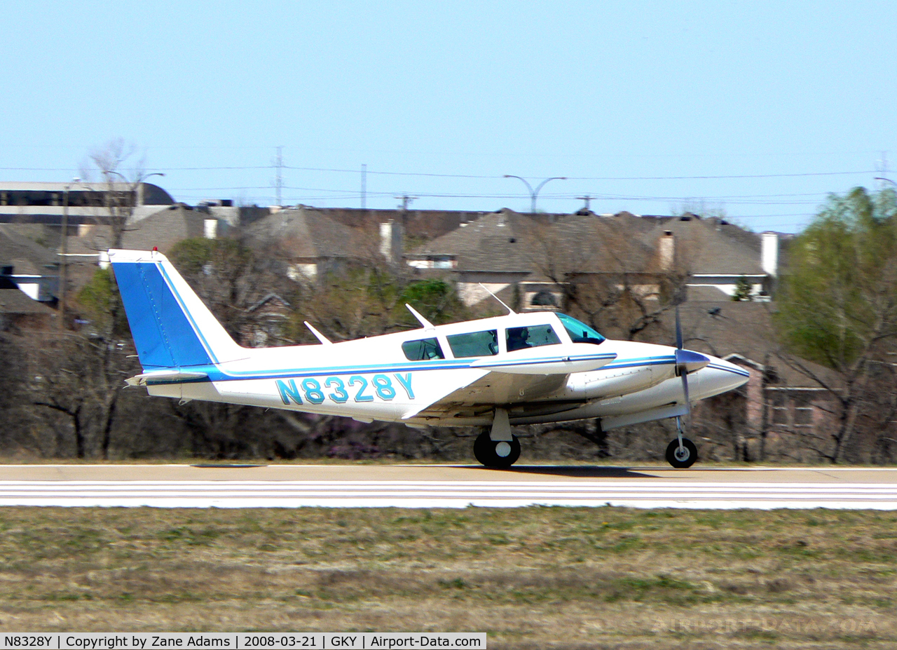 N8328Y, 1967 Piper PA-30 Twin Comanche C/N 30-1470, Takeoff at Arlington Municipal