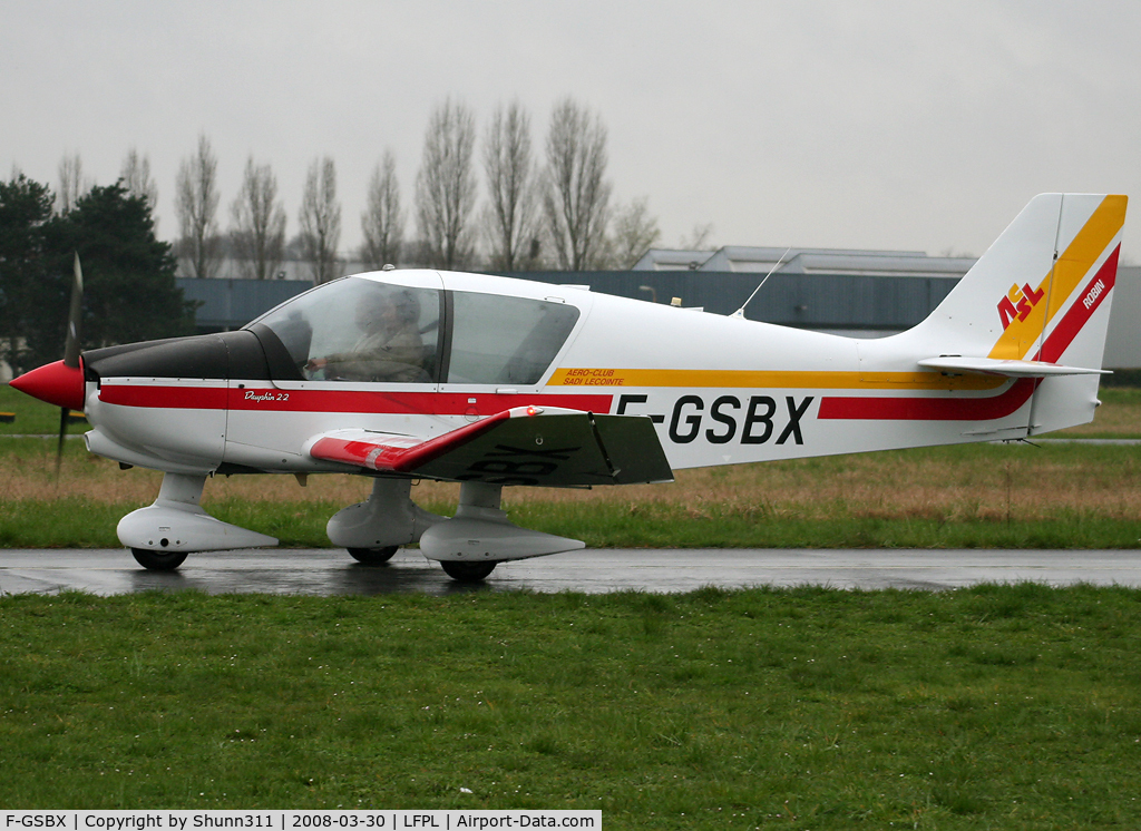 F-GSBX, Robin DR.400-120 Dauphin 2+2 C/N 2366, Rolling for a new light flight around the airfield