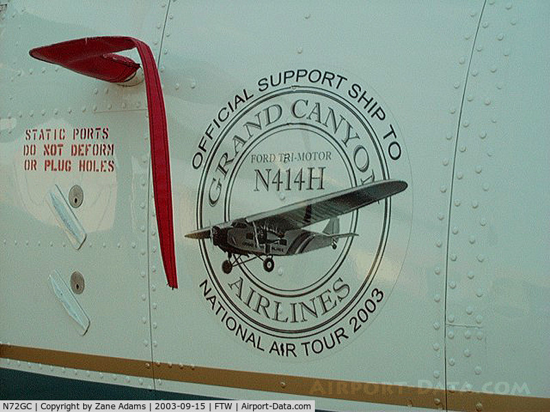 N72GC, 1969 De Havilland Canada DHC-6-300 Twin Otter C/N 264, National Air Tour stop at Ft. Worth Meacham Field - 2003