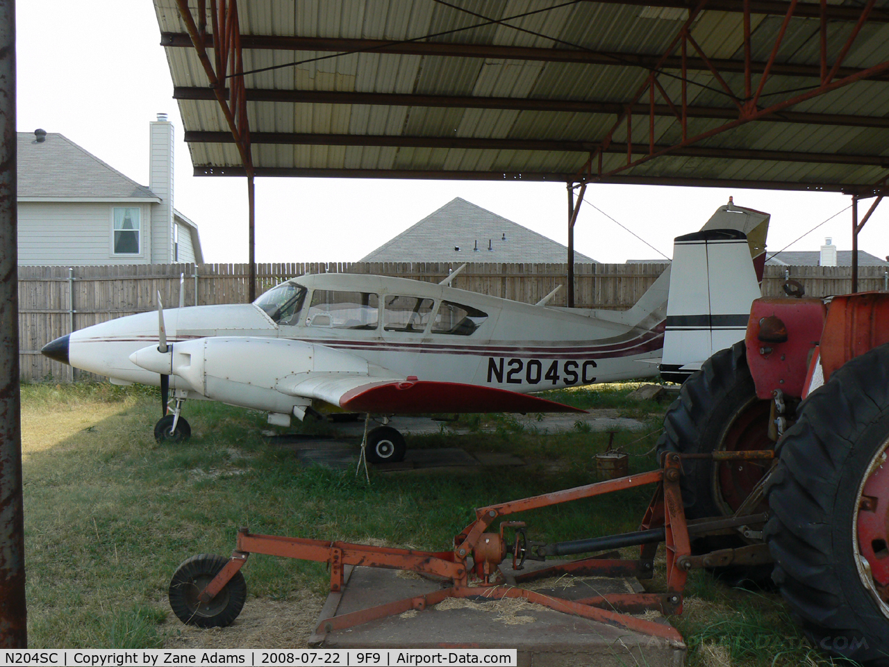N204SC, 1965 Piper PA-23-250 C/N 27-2796, At Sycamore Strip, Ft. Worth, TX