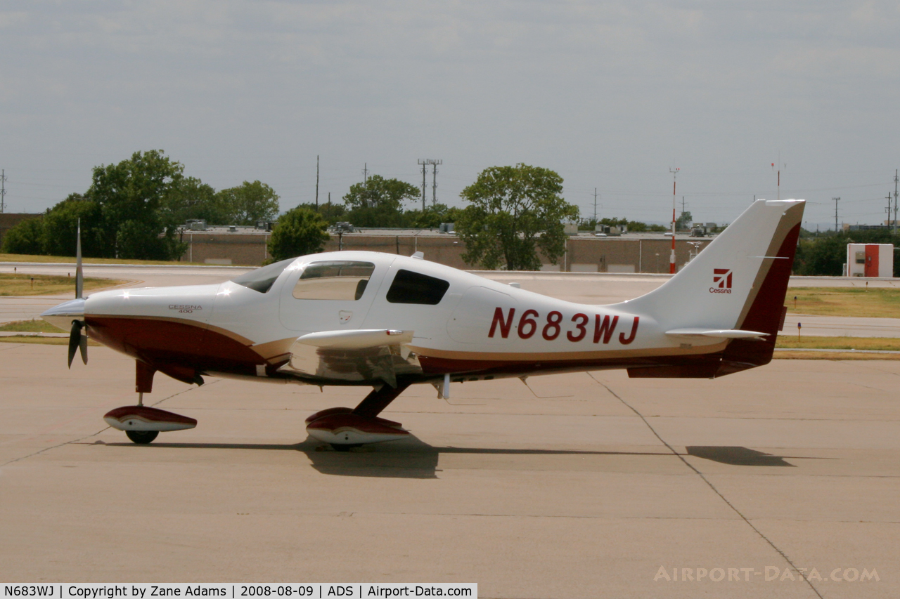 N683WJ, 2008 Cessna LC41-550FG C/N 411040, At Dallas Addison