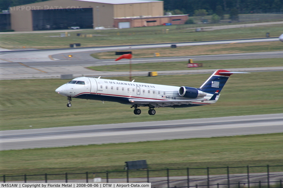 N451AW, 2003 Bombardier CRJ-200LR (CL-600-2B19) C/N 7832, Air Wisconsin US Airways Express CRJ-200
