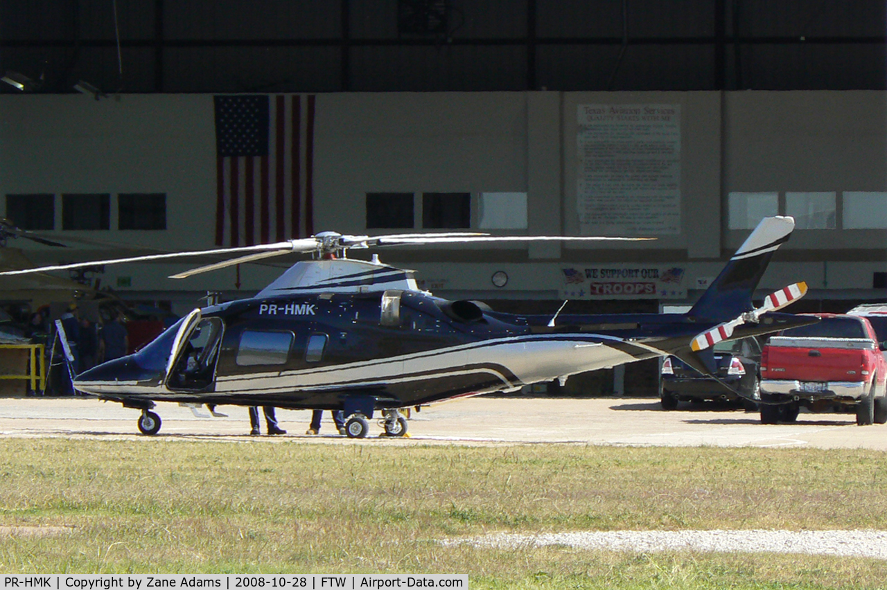 PR-HMK, Agusta A-109E Power C/N 11732, At Meacham Field