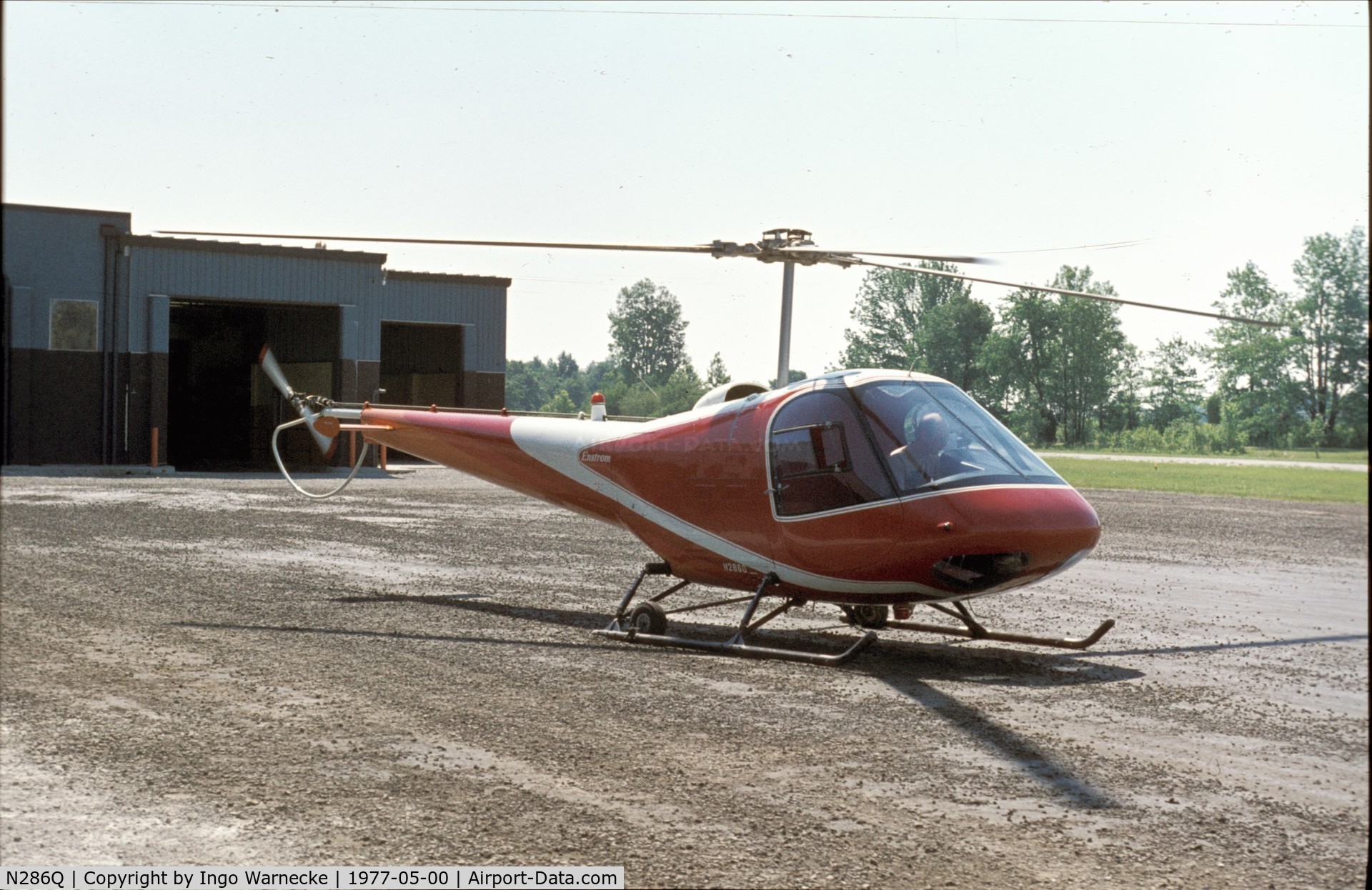N286Q, 1975 Enstrom F-28A C/N 300, Enstrom F-28A at a small airfield in Indianapolis