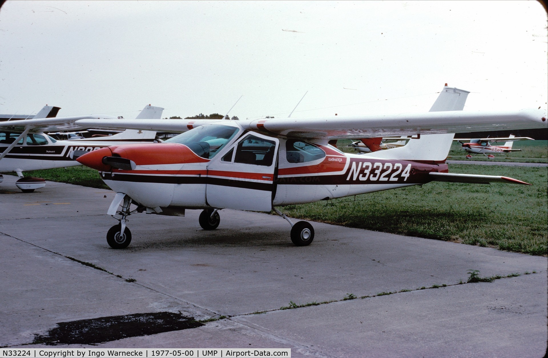 N33224, 1976 Cessna 177RG Cardinal C/N 177RG0928, Cessna 177RG Cardinal RG at Indianapolis Metropolitan Airport