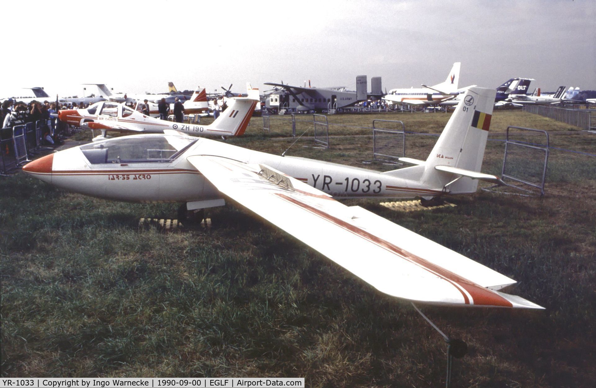 YR-1033, IAR IS.35 Acro C/N Not found YR-1033, IAR IS-35 Acro at Farnborough International 1990