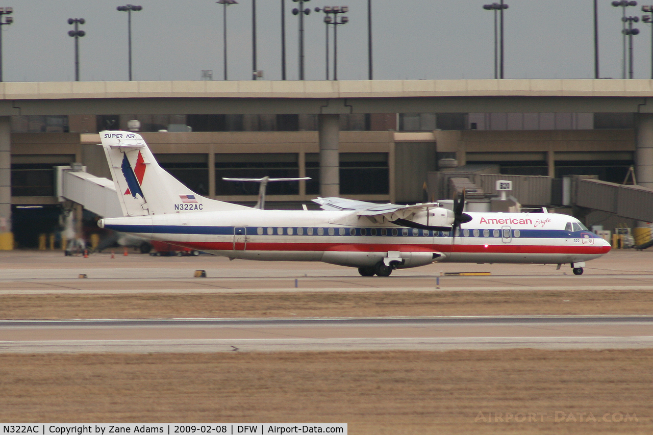 N322AC, 1992 ATR 72-212 C/N 320, American Eagle at DFW