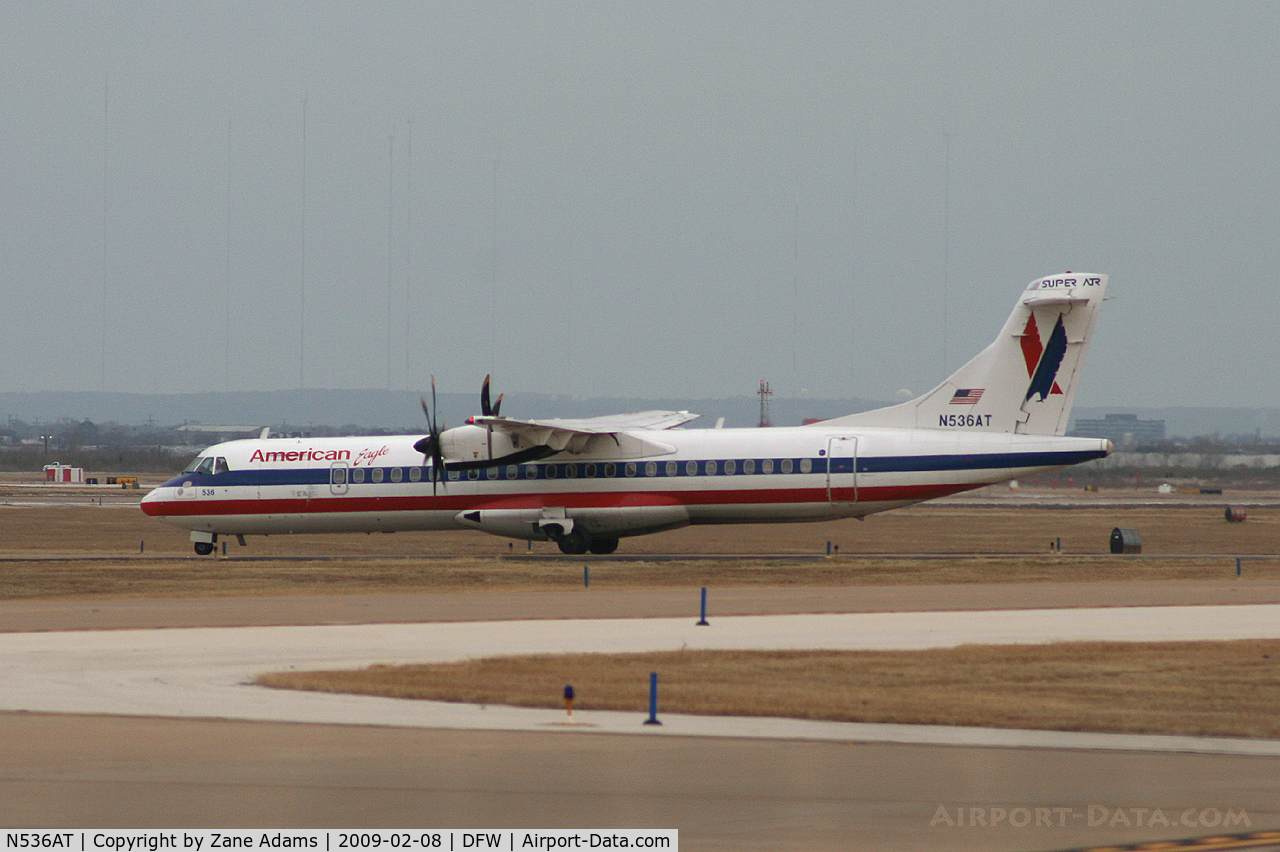 N536AT, 1997 ATR 72-212A C/N 536, American Eagle at DFW