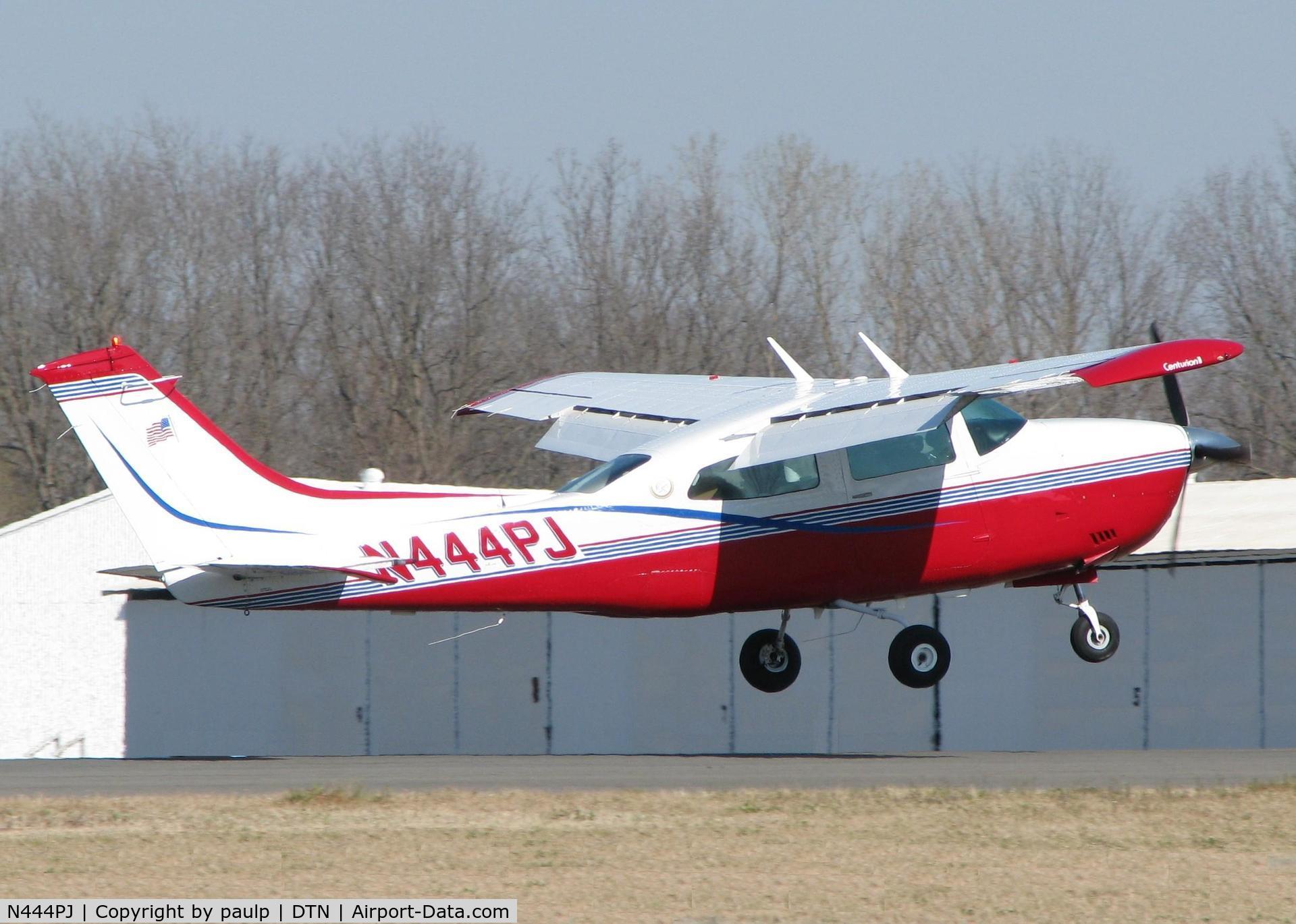 N444PJ, 1974 Cessna 210L Centurion C/N 21060433, About to touch down on 14 at Downtown Shreveport.