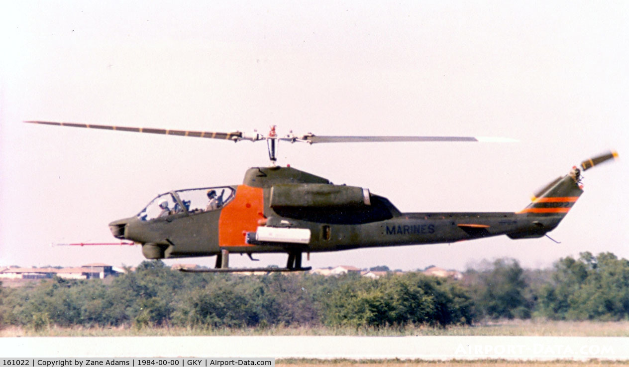 161022, Bell AH-1W Super Cobra C/N 26927, USMC AH-1W Protoype (converted by Bell from AH-1T - later with 4-bladed rotor, later developed into the AH-1Z.