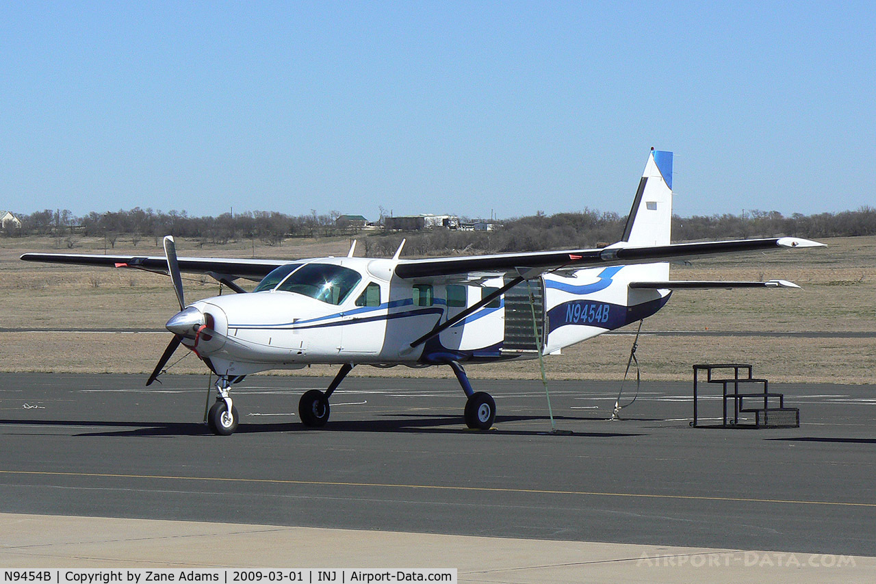 N9454B, 1988 Cessna 208B Grand Caravan C/N 208B0072, Skydive Caravan at Hillsboro, TX