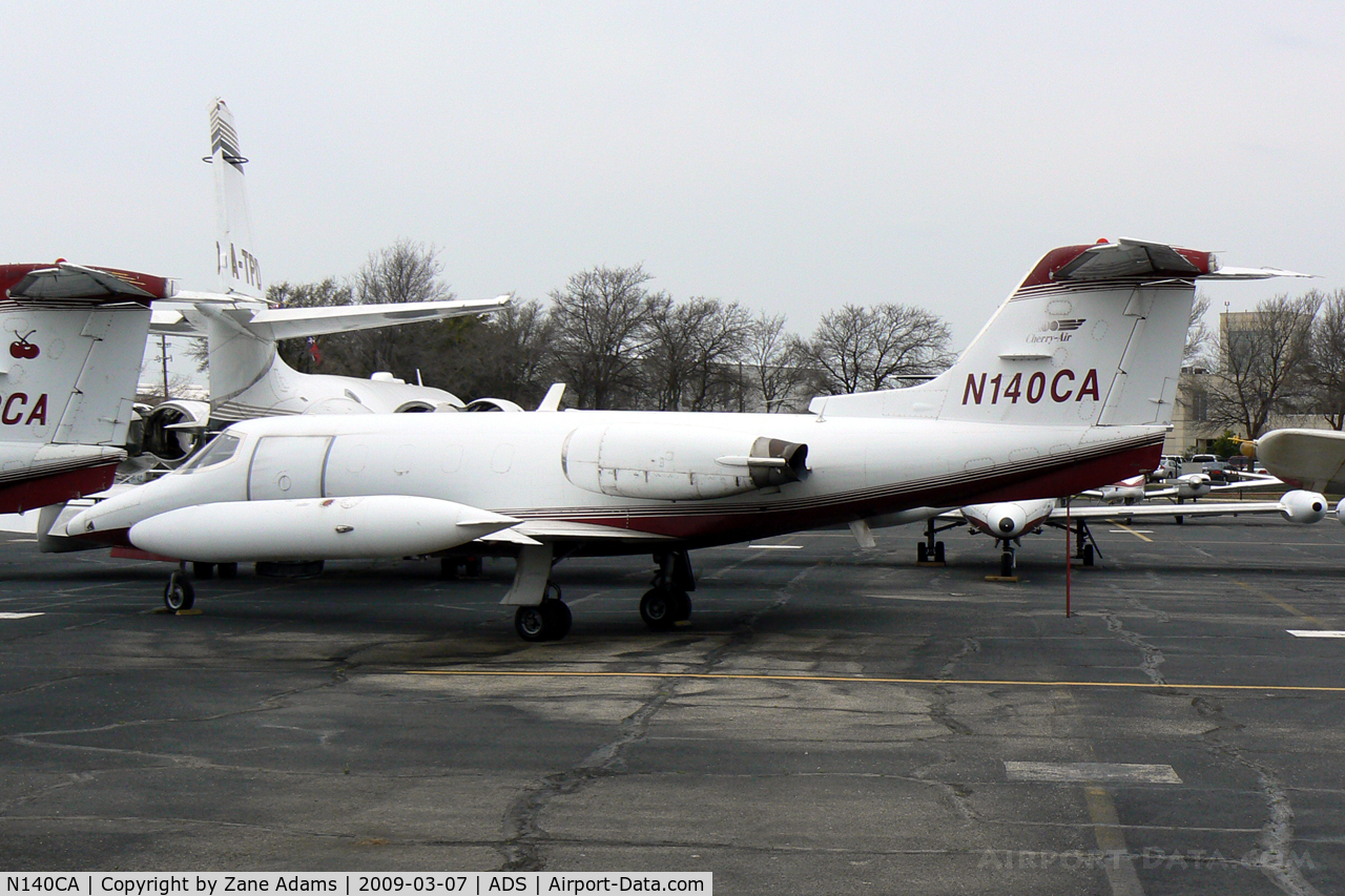N140CA, 1973 Gates Learjet 25B C/N 140, At Dallas Addison