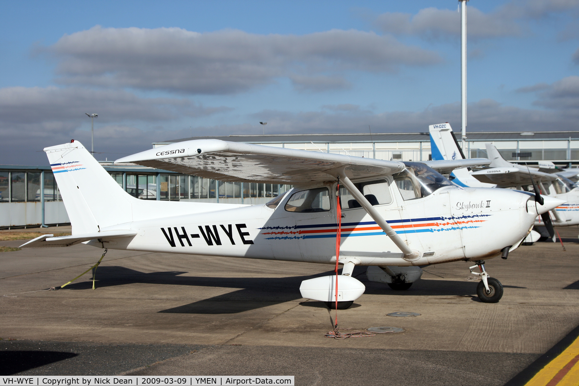 VH-WYE, 1975 Cessna 172M C/N 17266315, YMEN
