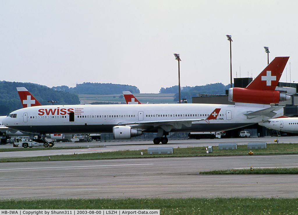HB-IWA, 1990 McDonnell Douglas MD-11 C/N 48443, Tracted to the gate... in basic Swissair c/s
