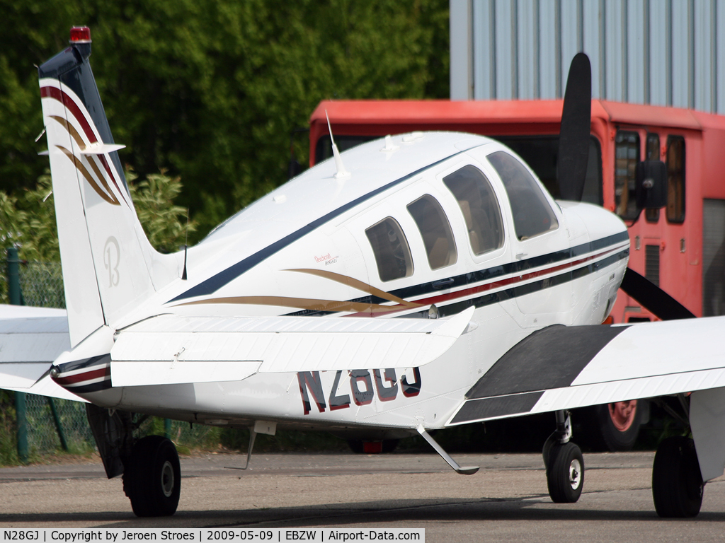 N28GJ, Raytheon Aircraft Company G36 C/N E-3688, .