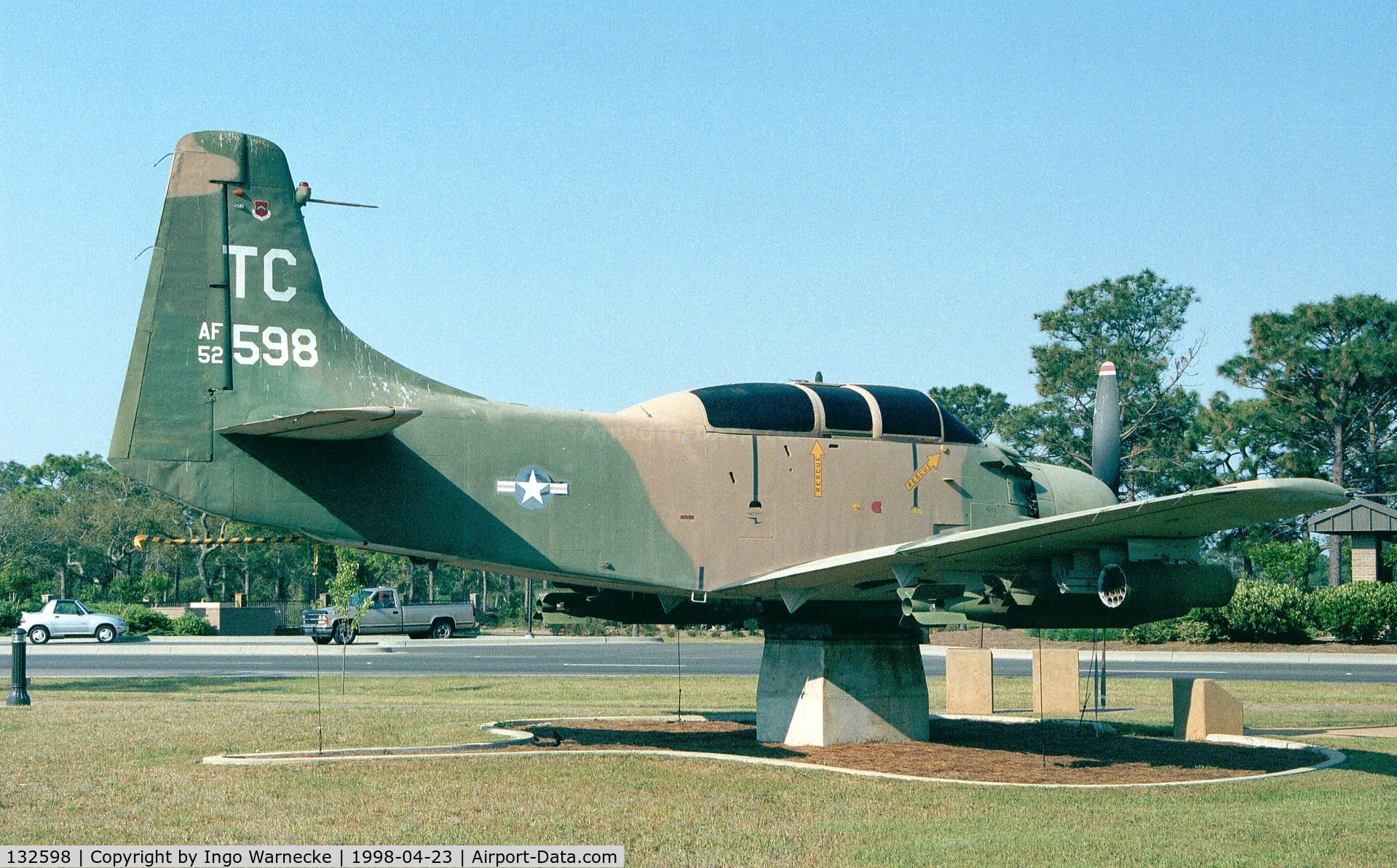 132598, Douglas A-1G Skyraider C/N 8993, Douglas AD-5N (A-1G) Skyraider of USAF at Hurlburt Field historic aircraft park