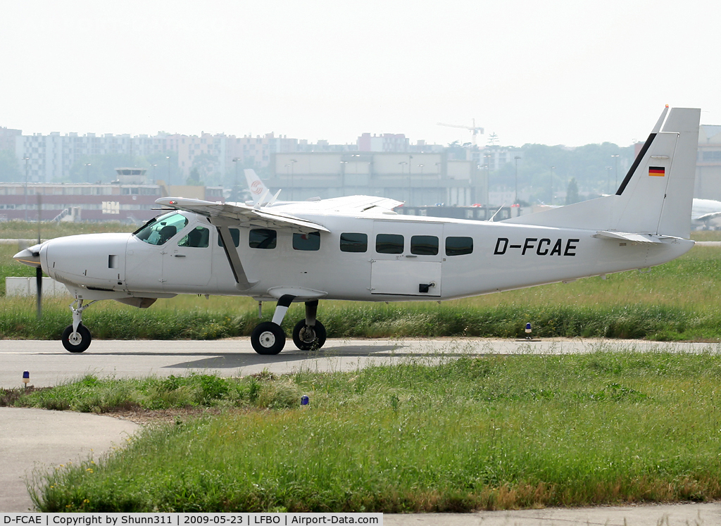 D-FCAE, 2007 Cessna 208B Grand Caravan C/N 208B1296, Taxiing holding point rwy 14L for departure