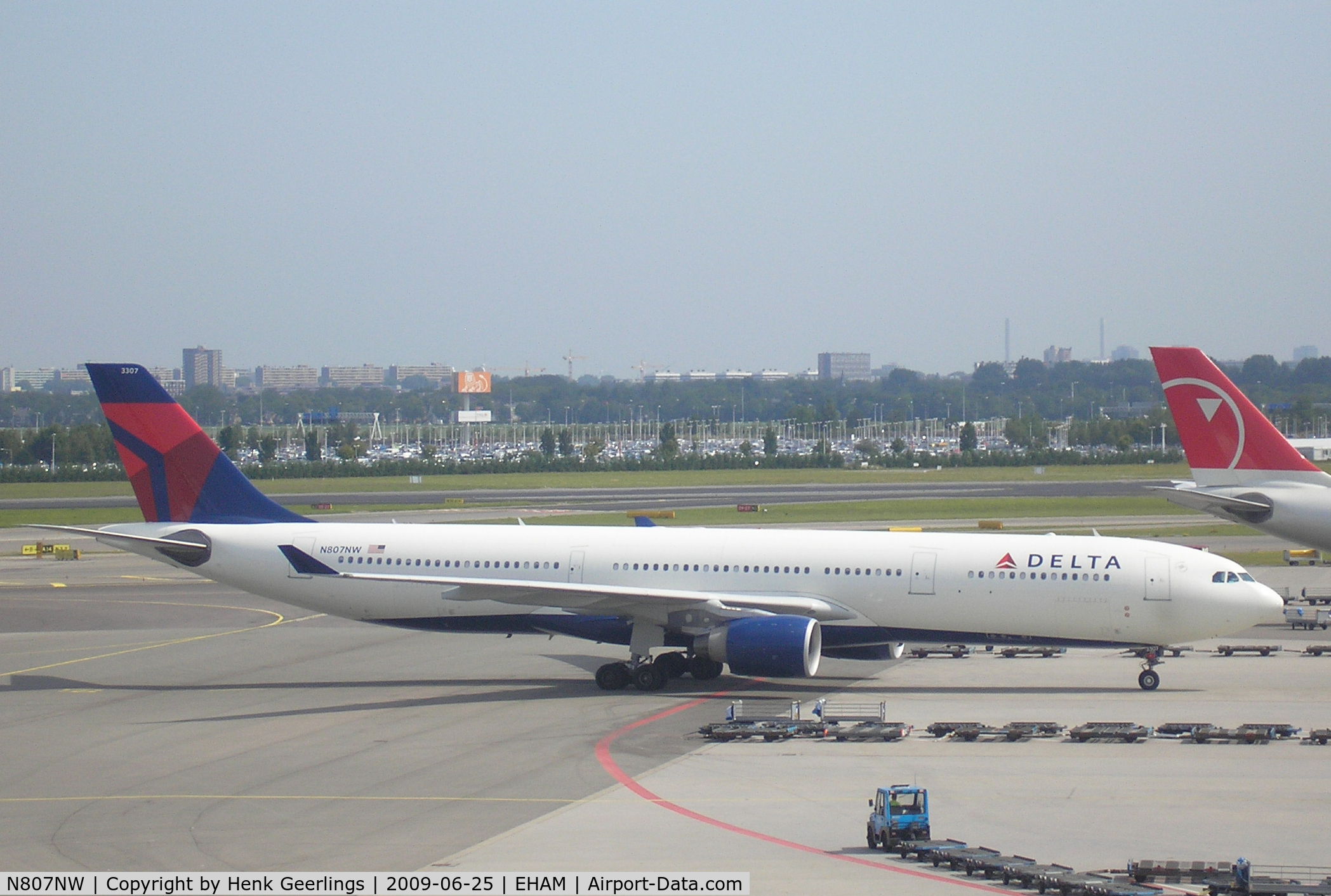 N807NW, 2004 Airbus A330-323 C/N 0588, Schiphol Airport