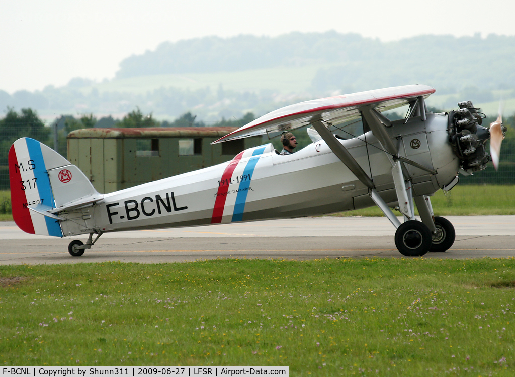 F-BCNL, Morane-Saulnier MS.317 C/N 6527, Used as a demo during last LFSR Airshow...