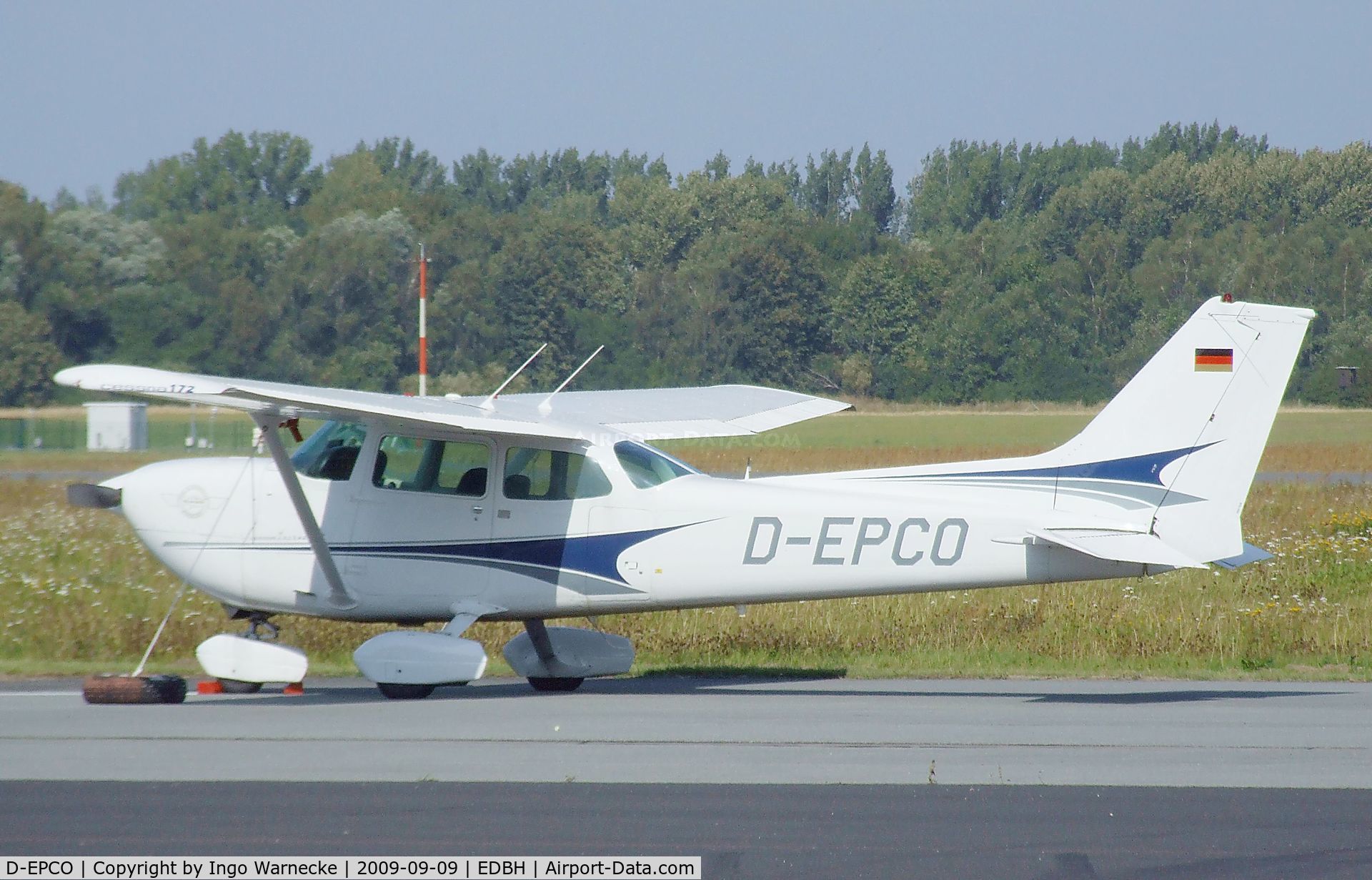 D-EPCO, Cessna R172K Hawk XP C/N R1722439, Cessna R.172K Hawk XP at Stralsund/Barth airport