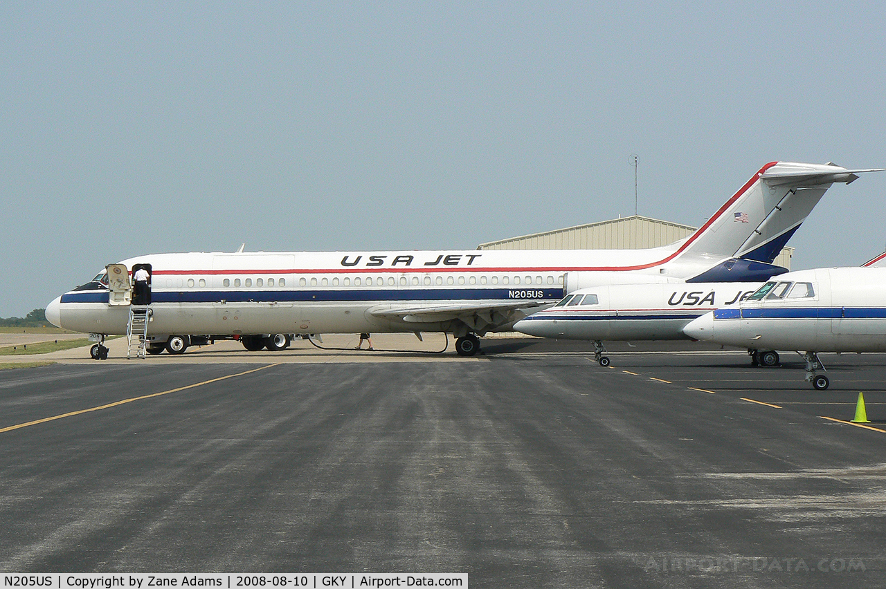 N205US, 1976 McDonnell Douglas DC-9-32F C/N 47690, USA Jet Freighter at Arlington Municipal