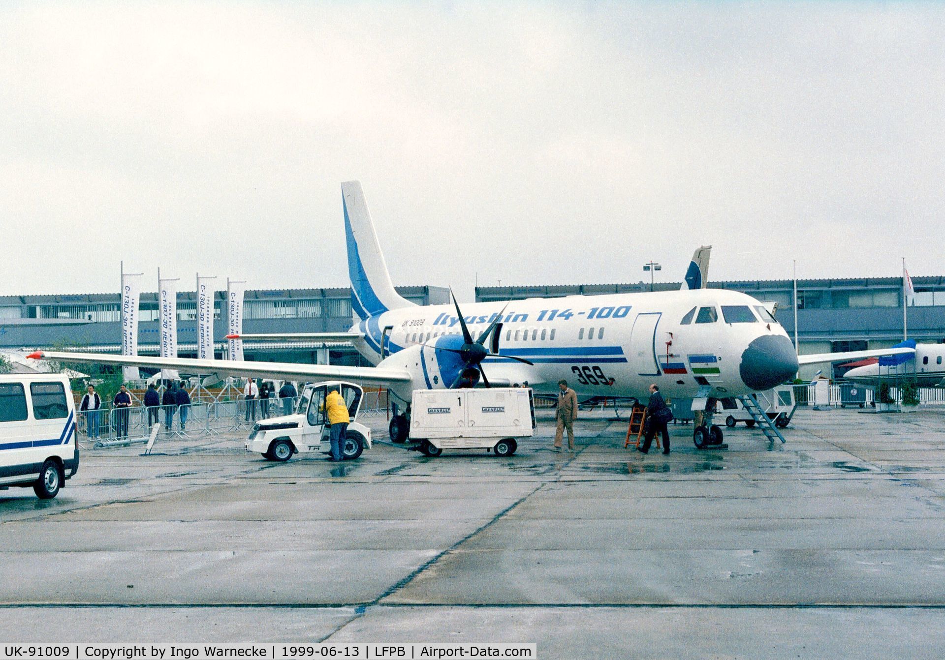 UK-91009, 1999 Ilyushin Il-114-100 C/N 1093800202, Ilyushin Il-114-100 at the Aerosalon 1999, Paris