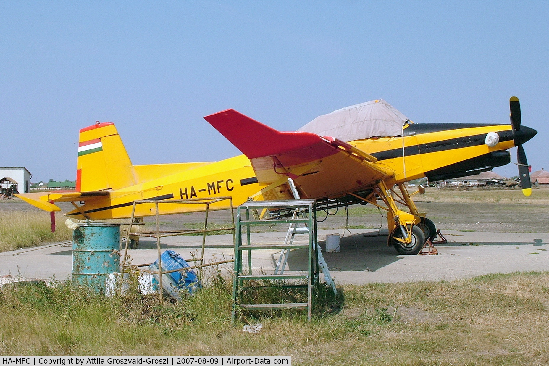 HA-MFC, 1989 Let Z-137T Agro-Turbo C/N 030, Kisujszállás, agricultural airfield.