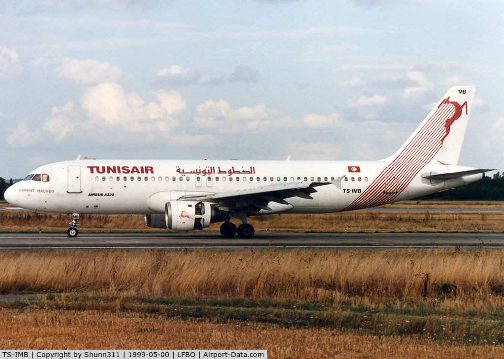 TS-IMB, 1990 Airbus A320-211 C/N 0119, Arriving rwy 33L in old livery...